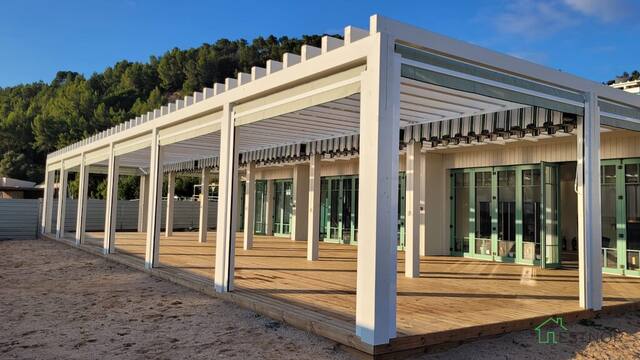 Beach Restaurant