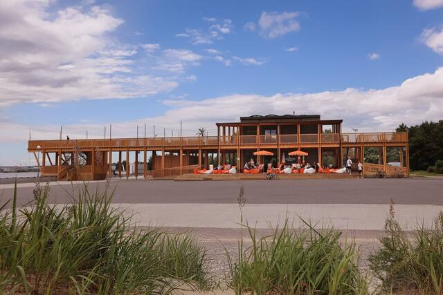 Stroomi Beach House